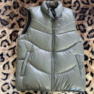 Air Jordan Cool Grey Puffer Vest Size Medium